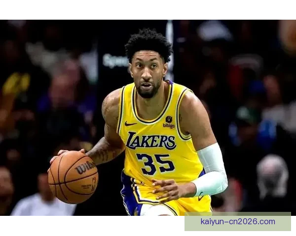 湖人克勒贝尔下放南湾湖人积极参与球队训练备战复出