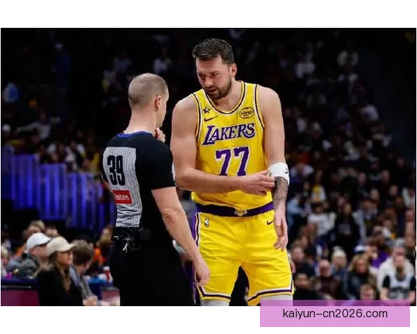 NBA罚款风波 庄神动作萨格斯扔牙套各被罚两万五千美元